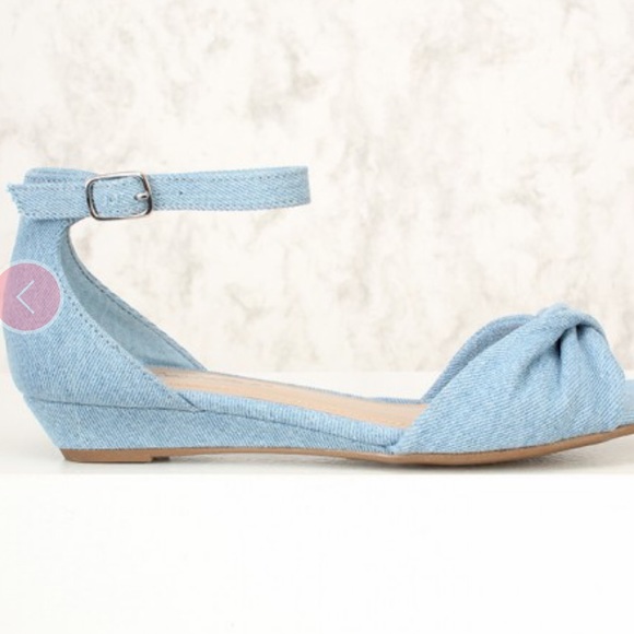 NIB Blue Denim Open Toe Strap Sandals, size 10 - Picture 3 of 3